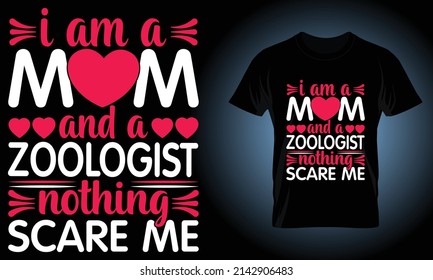 I am a mom and a zoologist nothing scare me