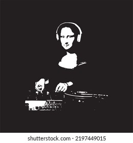 Mona Lisa at the dj console