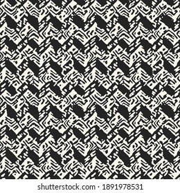 Monochrome Aztec Ethnic Zigzag Pattern