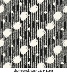 Monochrome Broken Dots Variegated Stroke Textured Background. Seamless Pattern.