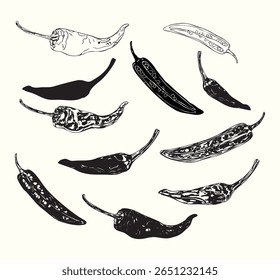 Conjunto de ilustración de pimienta chipotle monocromo en estilo vintage dibujado a mano. Incluye pimientos enteros y en rodajas, humo y semillas. Ideal para etiquetas, menús y diseños de envases culinarios.
