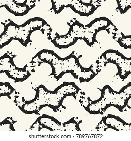 Monochrome Damaged Wavy Striped Textured Pattern