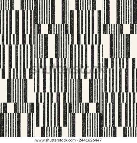 Monochrome Grain Broken Stripe Pattern