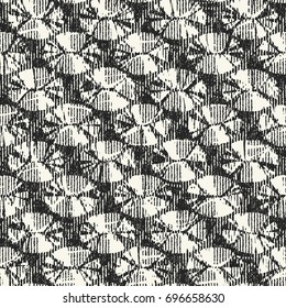 Monochrome Grain Floral Dot Pattern