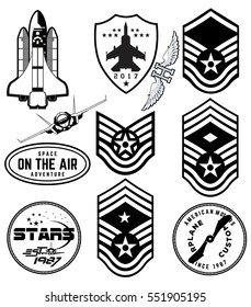 Mega Monocromo Conjunto de emblemas retro, elementos de diseño, insignias y parches de logotipo sobre el tema de la aviación