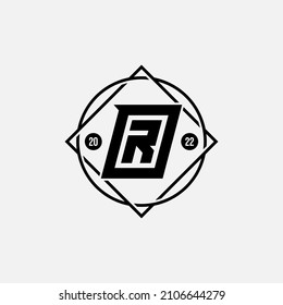 Monograma, logotipo de distintivo, letras iniciales O, R, OR o RO, moderno, deportivo, color negro sobre fondo blanco