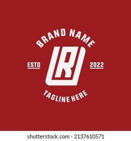 Monograma, logotipo de distintivo, letras iniciales R, U, RU o UR, Moderno, deportivo, de color blanco sobre fondo rojo
