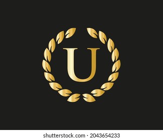 Logo Monograma U con concepto de lujo. Plantilla de logotipo de lujo en vectores para restaurante, realeza, boutique, cafetería, hotel, heráldico, joyería e identidad de moda