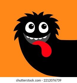 Monster blickt von der Ecke. Schwarze Kopfsilhouette. Fröhliches Halloween. Cute Funny Kawaii Cartoon Babyfigur. Augen, Zähne. Zunge zeigen. Aufkleber drucken. Boo. Flaches Design. orangefarbener Hintergrund. Vektorgrafik