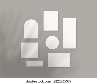 Plantilla de simulación de tablero de ánimo. Hojas vacías de papel blanco en la pared con superposición de sombra. Vector de mordaza aislado. Diseño de plantilla. Ilustración vectorial realista.