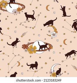 Moony Black Katze Constellation Floral Mond Boho Halloween Vektor nahtlosen Muster. Schwarze Pussycat Silhouette unter Sternen heller Hintergrund. Esoterische Galaxie Nacht Himmel Oberfläche Design.