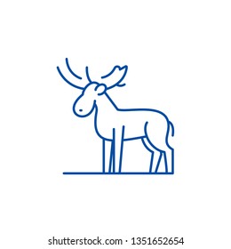 Moose line icon concept. Moose flat  vector symbol, sign, outline illustration.