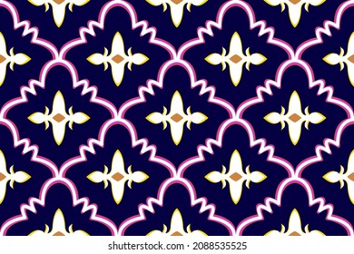 Diseño de patrones étnicos marroquíes. Moqueta de tela azteca mandala ornamental chevron decoración textil papel tapiz. Antecedentes del vector tradicional del bordado del pavo tribal africano 