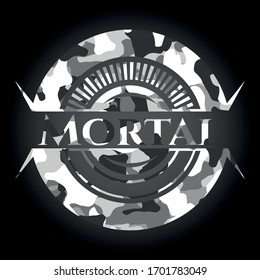 Mortal sobre la textura de camo gris