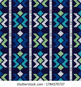 Mosaik mit geometrischen Formen. Geometrie. Nahtloses Muster. Design mit manueller Schraffur. Textil. Ethnische Boho-Ornament. Vektorgrafik für Webdesign oder Print.