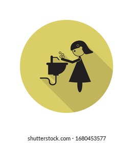 Mutter wäscht ihre Hände lange Schattensymbol. Einfache Bildyph, flache Vektorillustration von FAMILY Icons für ui und ux, website oder mobile Applikationen