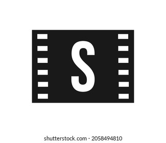 Logotipo De Película De Movimiento En La Plantilla De La Letra S. Signo de película, logotipo de producción cinematográfica con logotipo S