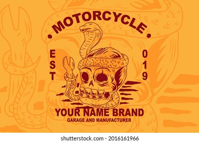 Plantilla de diseño de camisetas con temática de motocicleta, con ilustración de una serpiente envuelta alrededor de un cráneo