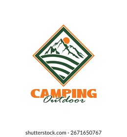 Plantilla de diseño de logotipo de aventura de montaña. Montañas al aire libre Insignias de Campamento de Verano o Parches. Diseños de emblemas de Vector.