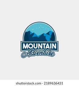 diseño vectorial del logotipo de la aventura de montaña