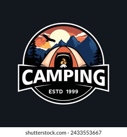 In: Mountain Adventure Logo. Outdoor Camping Vintage Logo Design Vektor