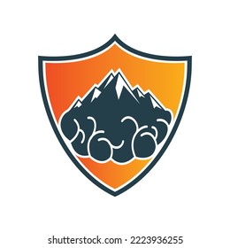 Concepto de combinación de montaña y cerebro. El pico de la idea del cerebro.