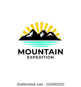 Plantilla de diseño del logotipo de Mountain Expedition