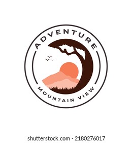 Berg- und Waldlandschaft mit kreisförmigem Logo, Vektorsymbol