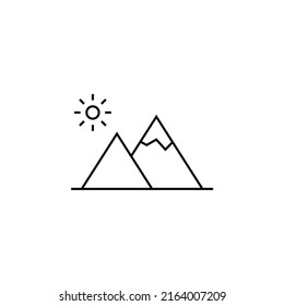 Montaña, Colina, Monte, Pico de la plantilla de logotipo de vectores de línea delgada. Idóneo Para Muchos Fines.