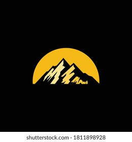 Diseño de icono de montaña aislado plano. Señal simple de montaña, ilustración de diseño vectorial de icono de montaña. Logo de la montaña. Logo de Hills.