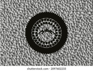 icono de montaña dentro del emblema oscuro con fondo de burbujas grises. Retro. Ilustración vectorial. Detallado. 