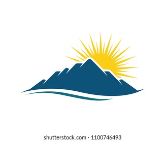 Mountain icon Logo Template Vector illustration design