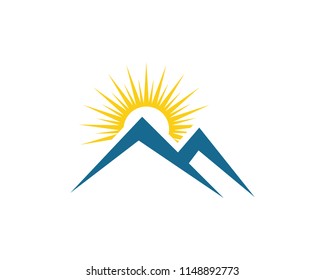 Mountain icon Logo Template Vector illustration design