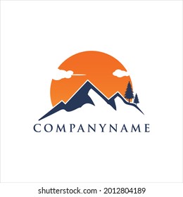 Mountain Logo design Template. Vector Illustrator.