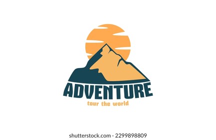 Design des Mountain-Logos, Vektorgrafik, Abenteuerlogo im Freien