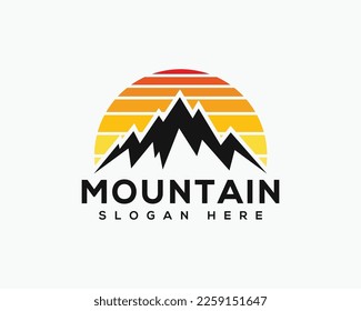 Vector de diseño de logotipo de montaña. aventura al aire libre. Gráfica vectorial para camisetas y otros usos.