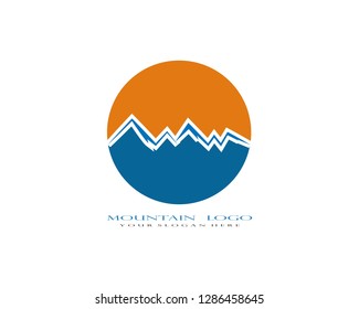 Mountain logo design vector template - Vector