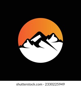 Logotipo De Montaña, Diseño De Vistas Naturales, Escaladores Y Aventura, Ilustración De Plantilla