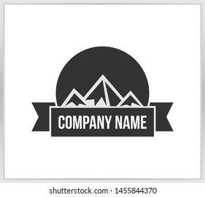 Mountain logo on white background. mountain icon for adventure logos