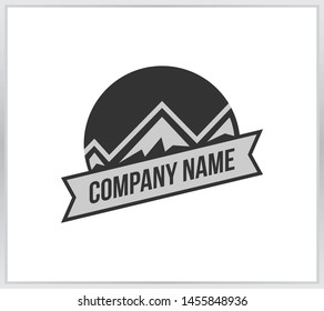 Mountain logo on white background. mountain icon for adventure logos