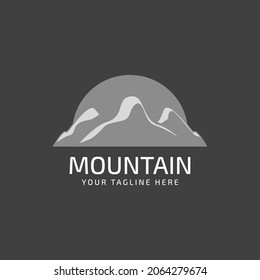 logotipo de montaña. Diseño de ilustración vectorial de paisaje de montaña sobre fondo negro.