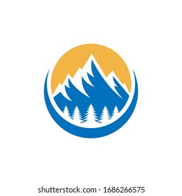 Ilustración vectorial del logotipo de montaña. Diseño de placa de montaña vectorial diseño. Diseño del logo de las Montañas de moda, plantilla de ilustración vectorial para Aventura al Aire Libre.