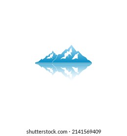 La montaña en el diseño de vectores marítimos