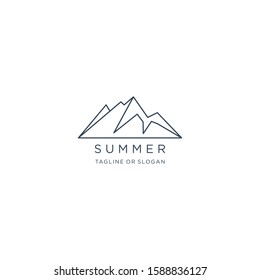 mountain peak logo. flat design logo template. vector illutrator