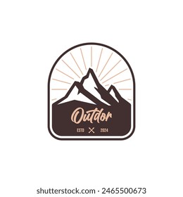 Diseño de logotipo de cumbre de montaña. Conjunto de iconos de aventura de senderismo al aire libre. Símbolo de viaje alpino.