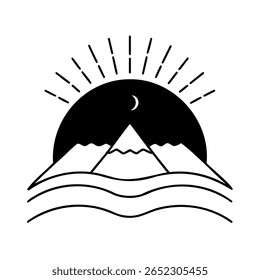 Cordilheira com lua crescente do sol nas montanhas