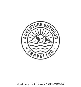 Motiv für das Logo "Mountain, Sea and Sun for Hipster Adventure Traveling"