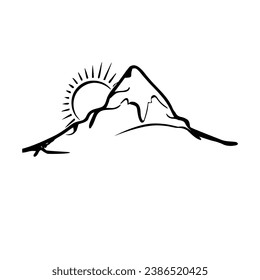 Montaña con imagen solar al fondo