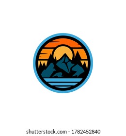 Mountain sun logo circle - vector logo template illustration. Outdoor adventure creative badge sign. Graphic design element
