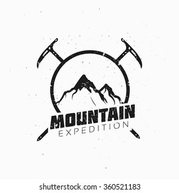 Mountain Vintage Logo Template Sign. Vector Illustration for Advertising, Shop, T-shirt, Adventure Equipment and other Art Works and Design. 